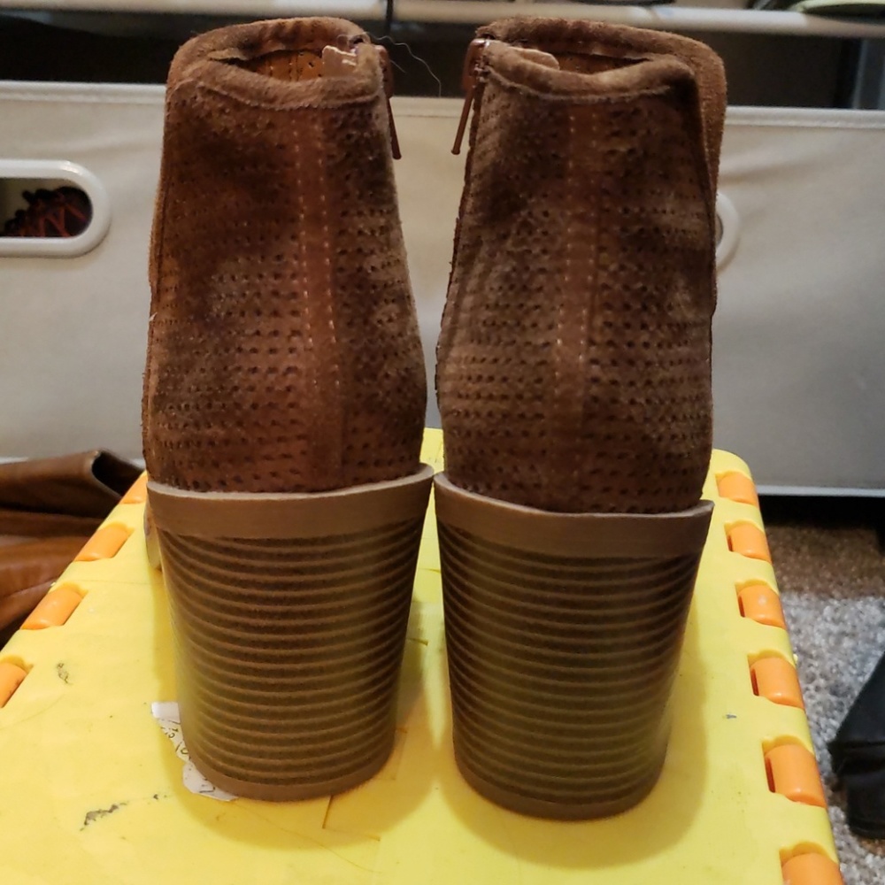 Ankle booties